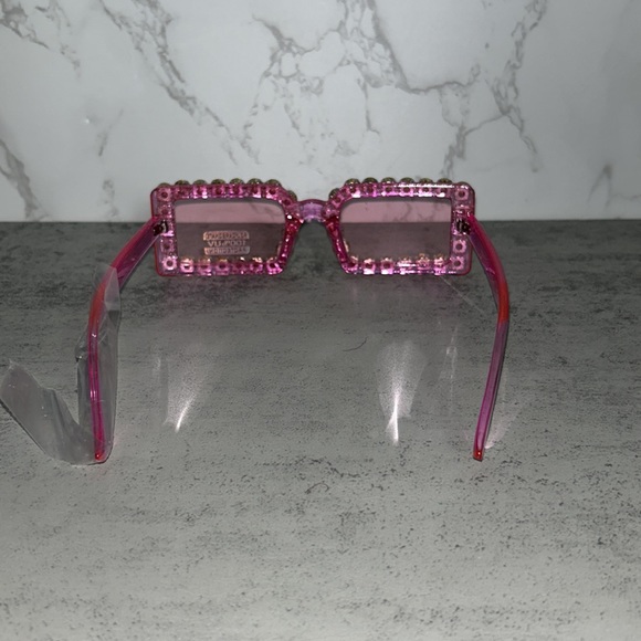 NWT Fashion Nova Next Level Rhinestones Sunglasses - Picture 5 of 5